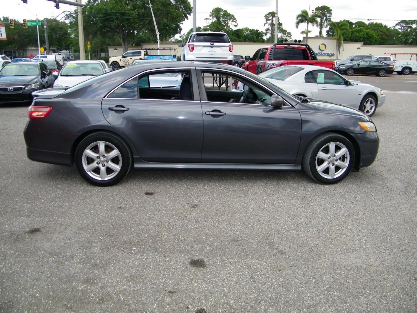 2008 Gray /Gray Toyota Camry LE (4T1BK46KX8U) with an 3.5L V6 engine, Automatic transmission, located at 4000 Bee Ridge Road, Sarasota, FL, 34233, (941) 926-0300, 27.298664, -82.489151 - Photo#7